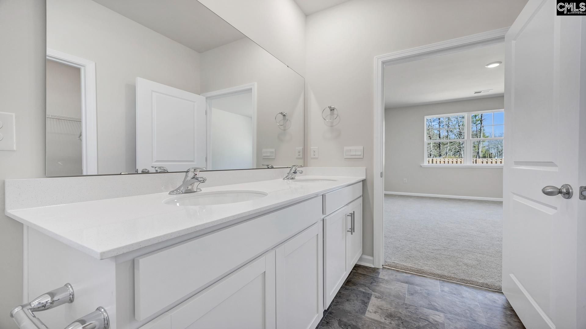 419 Leathertree Lane  Photo 17