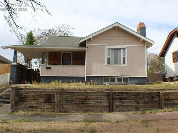 911 E 6th Street, Pueblo, CO 81001