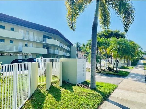 18901 NE 14th Ave, Unit 101, Miami, FL 33179