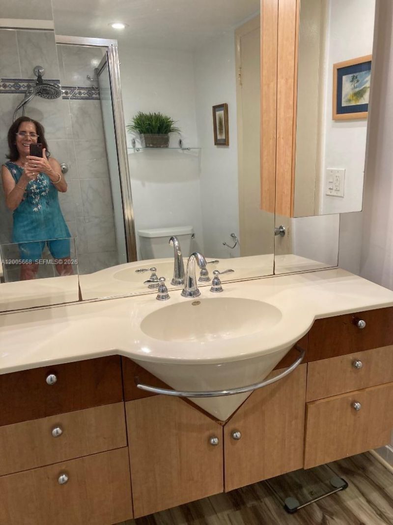 18901 NE 14th Ave, Unit 101, Miami, FL 33179 Photo