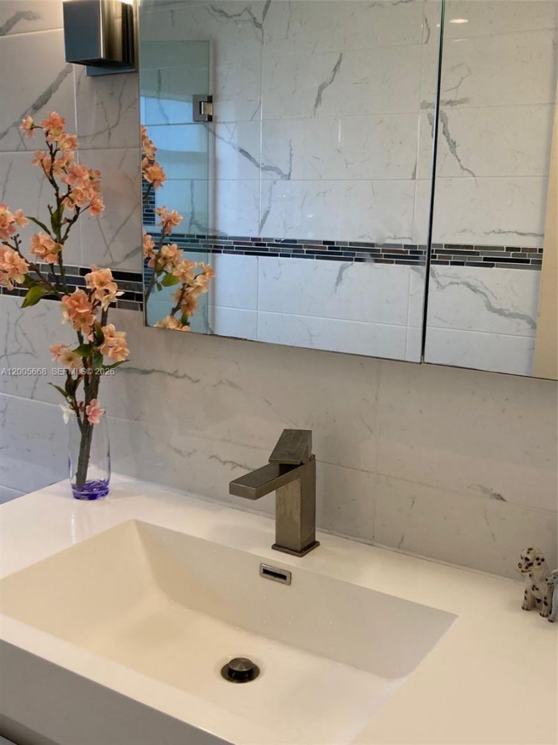 18901 NE 14th Ave, Unit 101, Miami, FL 33179 Photo
