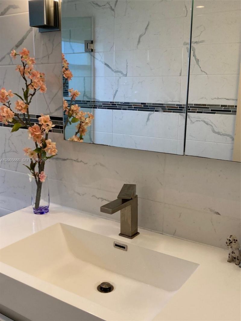 18901 NE 14th Ave, Unit 101, Miami, FL 33179 Photo