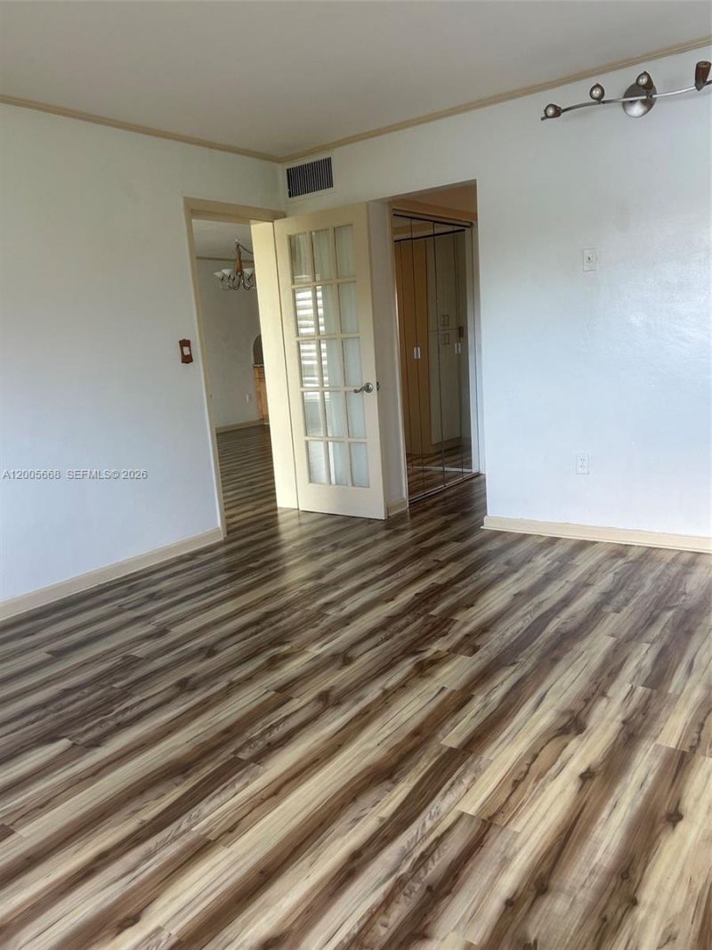 18901 NE 14th Ave, Unit 101, Miami, FL 33179 Photo