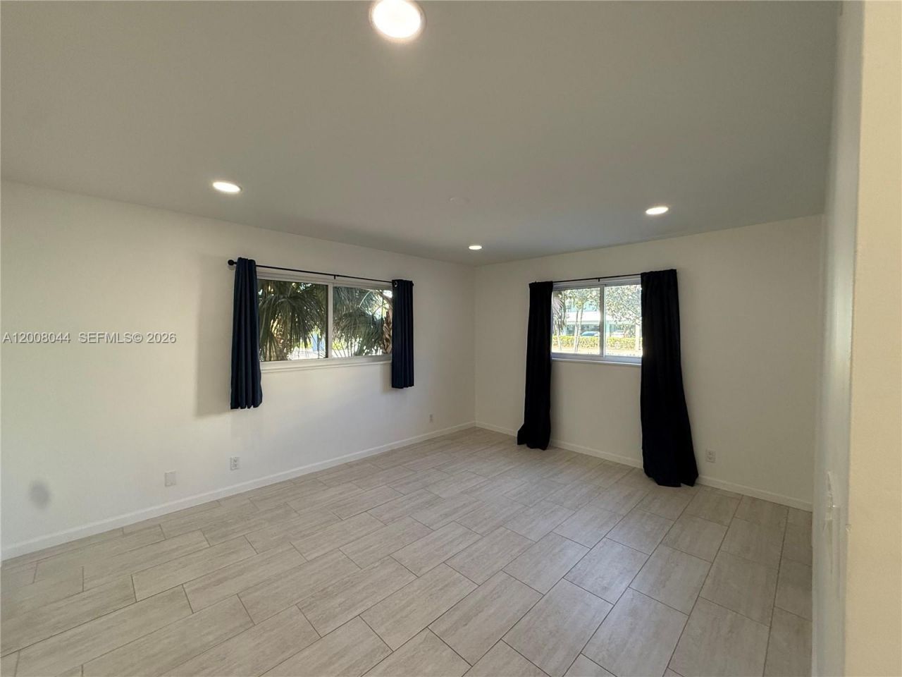 609 NE 14th Ave, Unit 108, Hallandale Beach, FL 33009 Photo