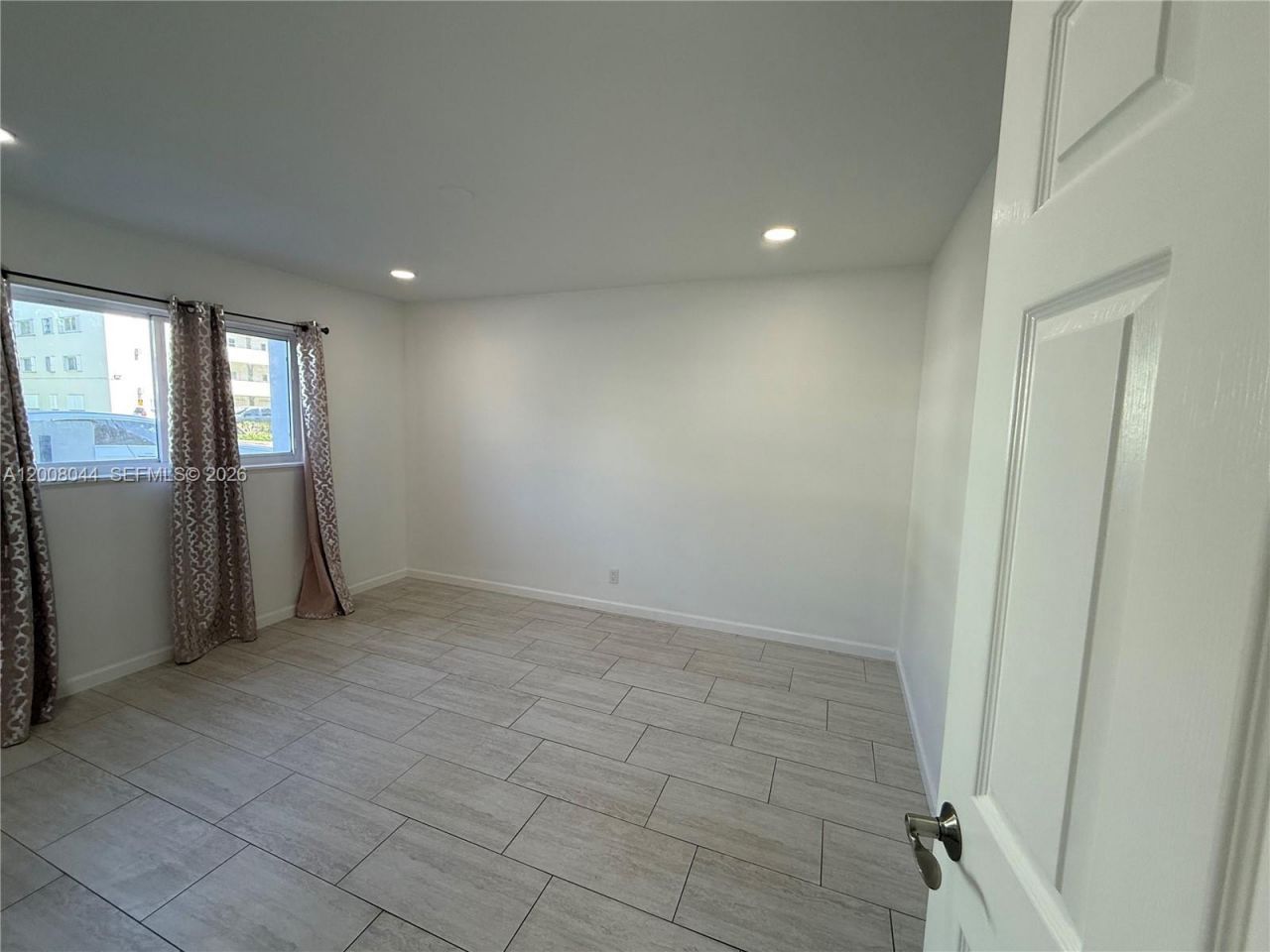 609 NE 14th Ave, Unit 108, Hallandale Beach, FL 33009 Photo