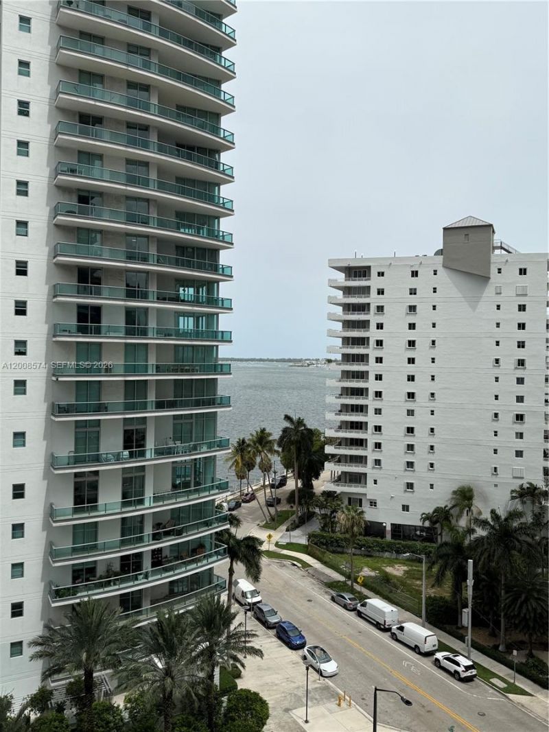 1300 Brickell Bay Dr, Unit 807, Miami, FL 33131 Photo