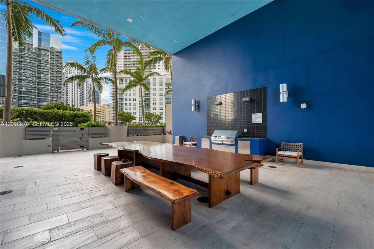 1300 Brickell Bay Dr, Unit 807, Miami, FL 33131 Photo