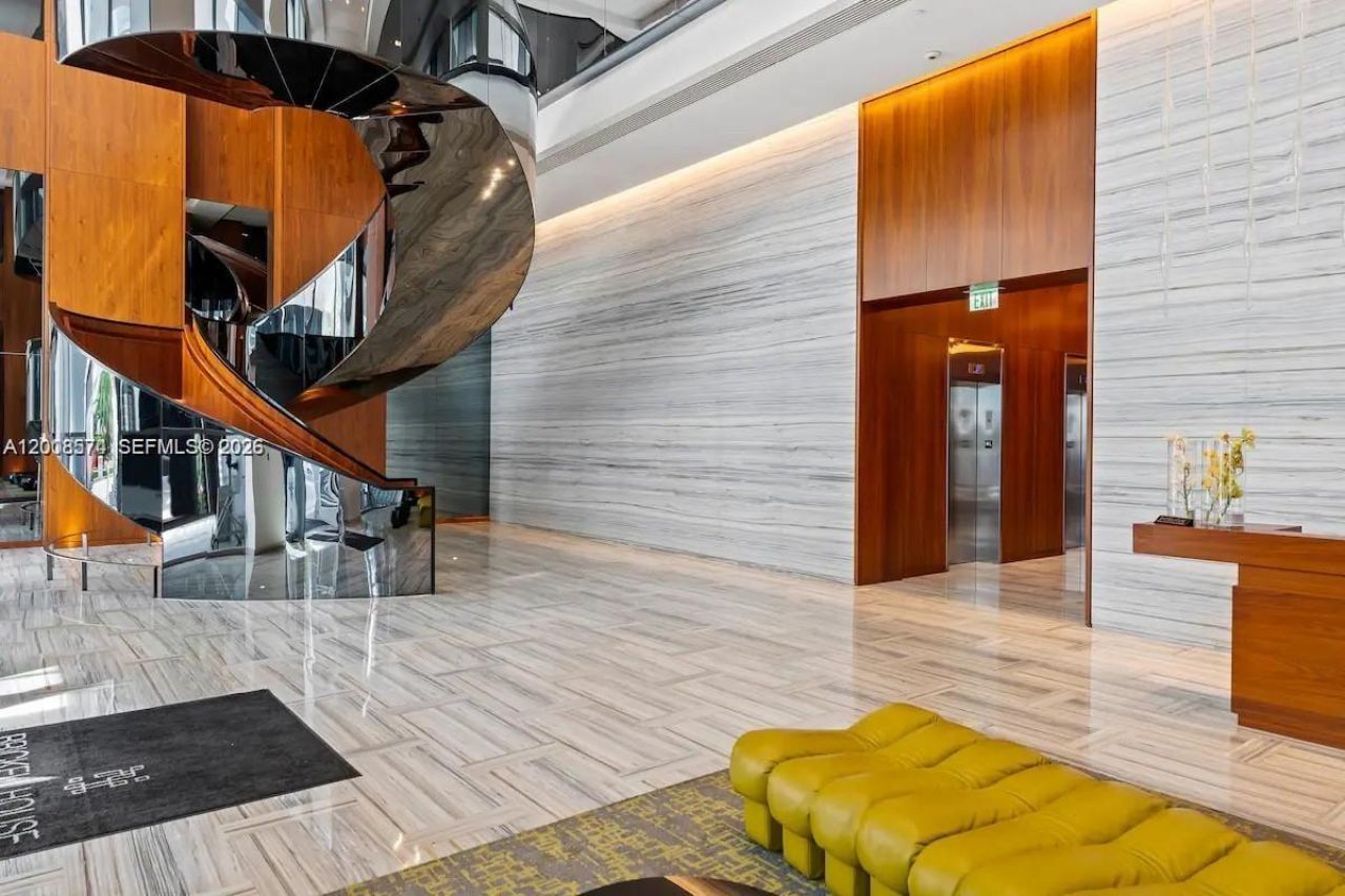 1300 Brickell Bay Dr, Unit 807, Miami, FL 33131 Photo