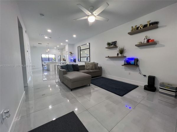 7825 NW 104th Ave , Unit 3, Doral, FL 33178