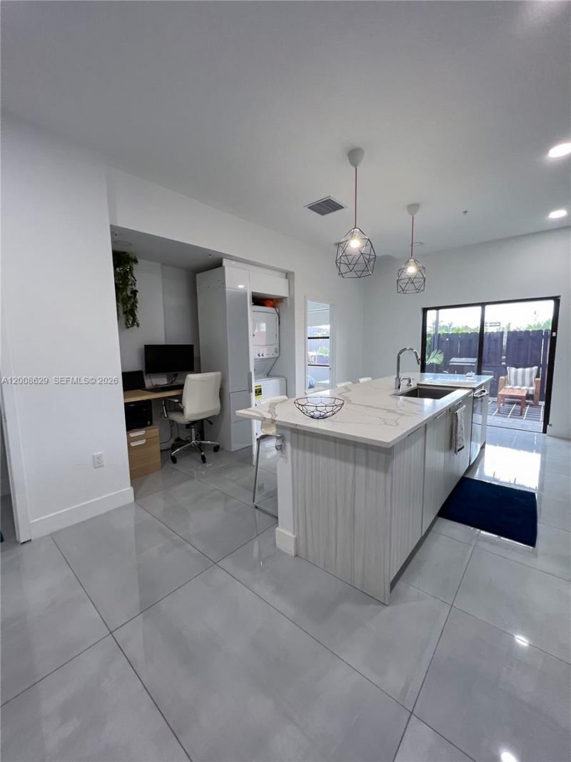 7825 NW 104th Ave, Unit 3, Doral, FL 33178 Photo