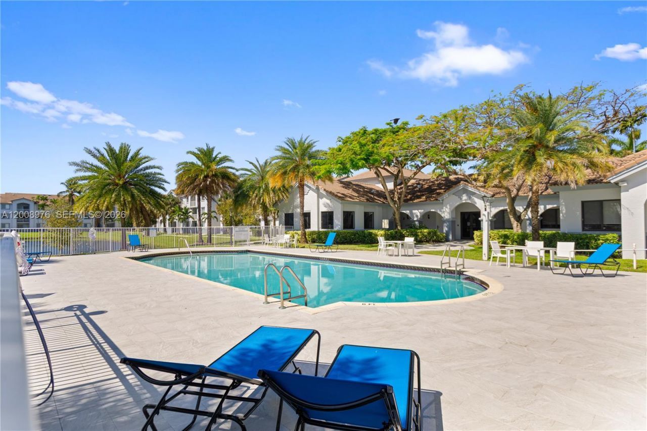 2640 S University Dr , Unit 111, Davie, FL 33328 Photo