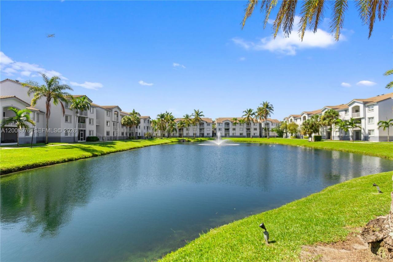 2640 S University Dr , Unit 111, Davie, FL 33328 Photo
