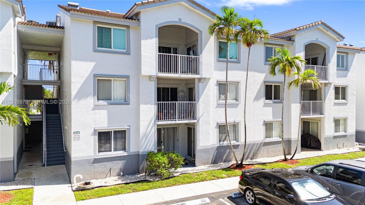2640 S University Dr , Unit 111, Davie, FL 33328 Photo