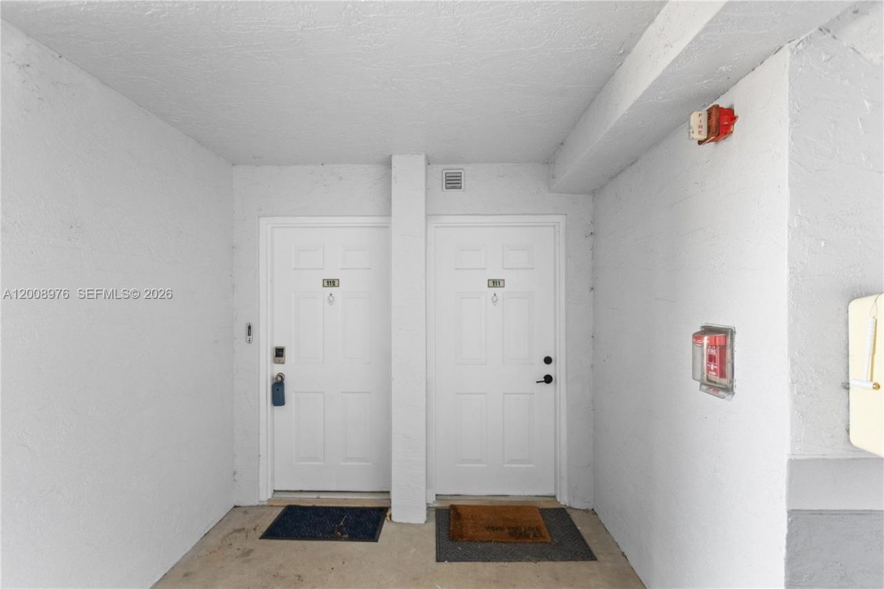 2640 S University Dr , Unit 111, Davie, FL 33328 Photo