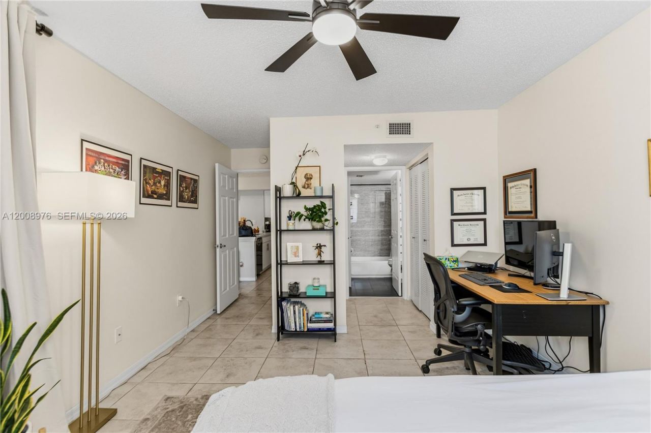 2640 S University Dr , Unit 111, Davie, FL 33328 Photo