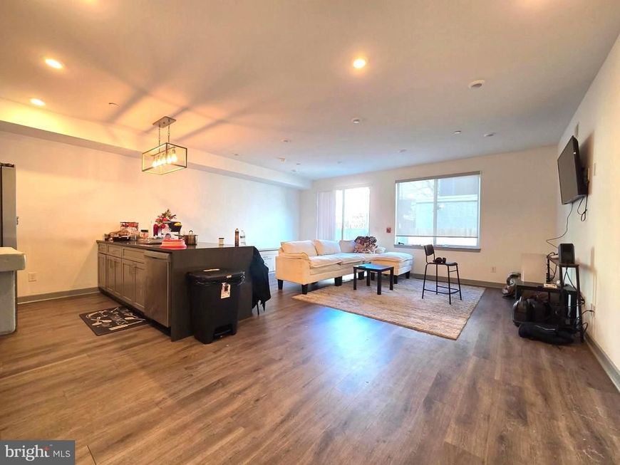 413 W Berks Street, Unit 1, Philadelphia, PA 19122 Main Photo