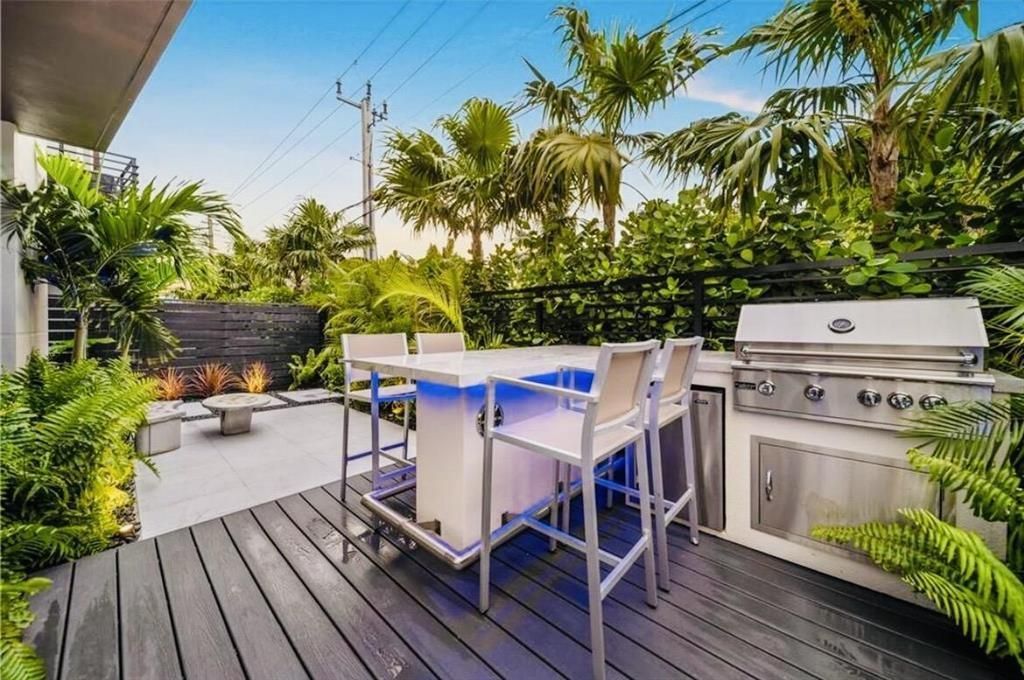 1058 N Victoria Park Road N, Fort Lauderdale, FL 33304 Photo