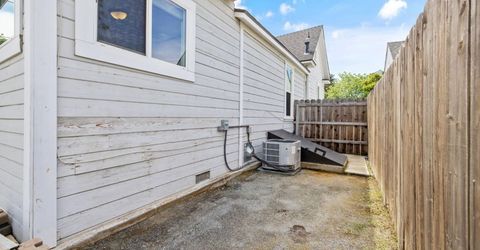 124 W Florinda St, Hanford, CA 93230 Photo