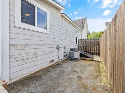 124 W Florinda St, Hanford, CA 93230 Photo