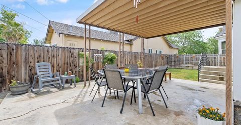 124 W Florinda St, Hanford, CA 93230 Photo