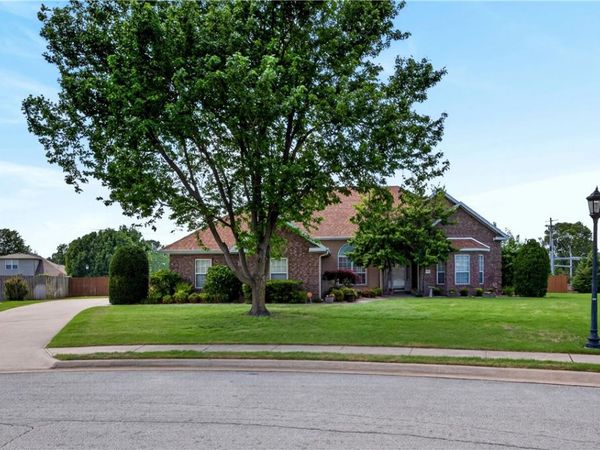 4752 Stonecrest Circle, Springdale, AR 72762