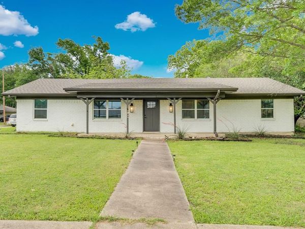 1104 Williamsburg Drive, Ennis, TX 75119