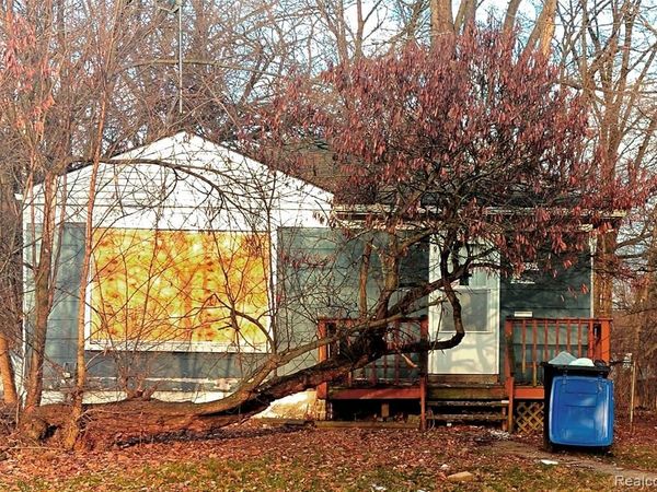 16591 Wormer Street , Detroit, MI 48219