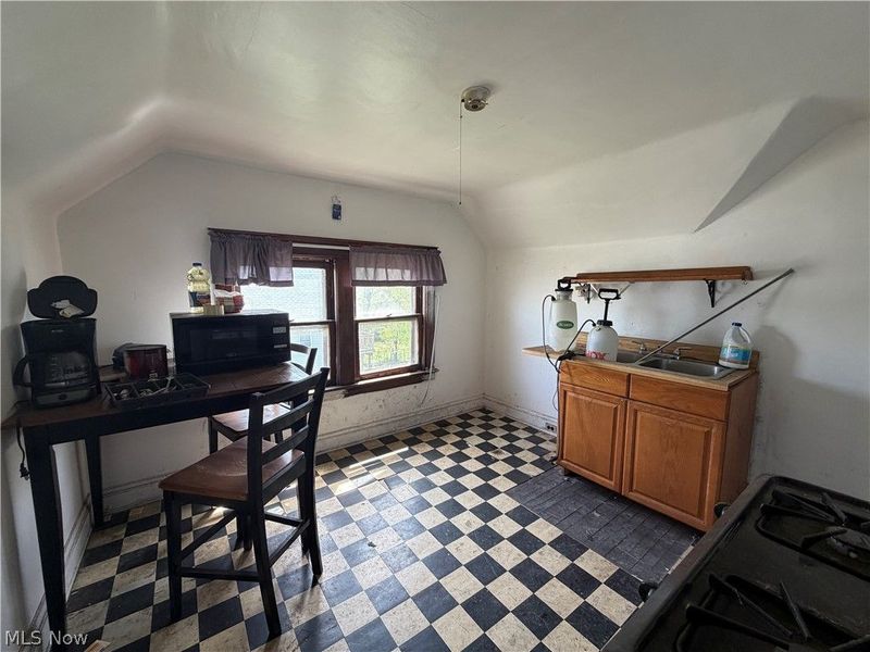 716 E 160th Street, Cleveland, OH 44110 Photo 25