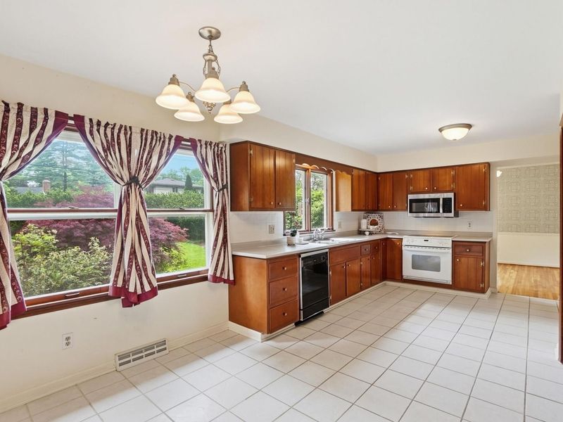 6011 Sedgwick Road, Columbus, OH 43235 Photo 10