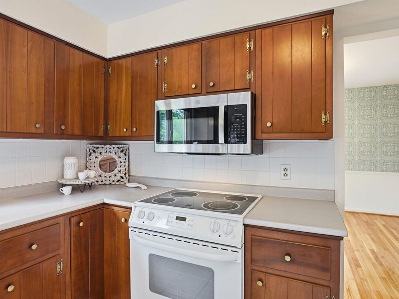 6011 Sedgwick Road, Columbus, OH 43235 Photo 13