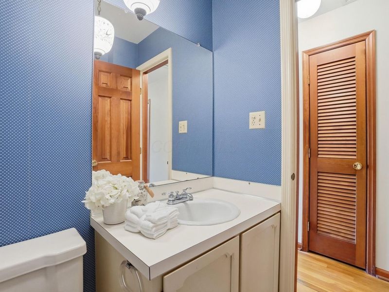 6011 Sedgwick Road, Columbus, OH 43235 Photo 34