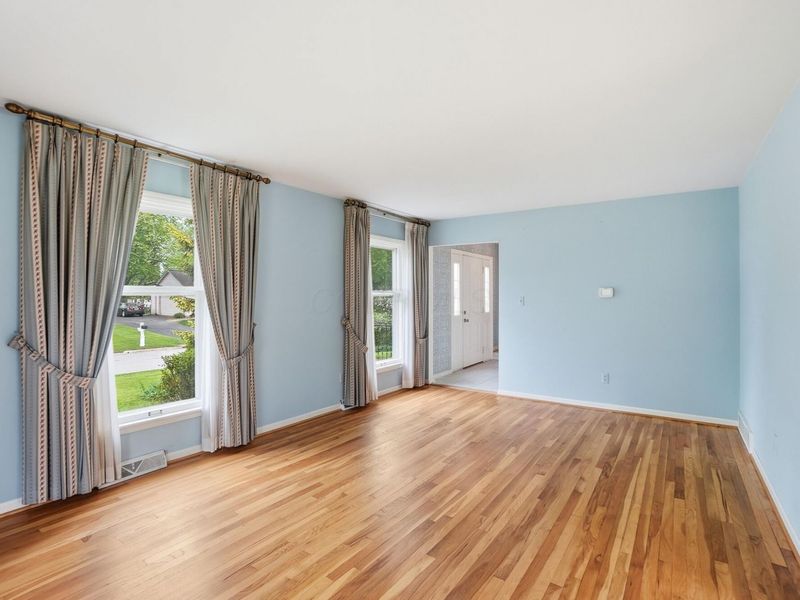 6011 Sedgwick Road, Columbus, OH 43235 Photo 6