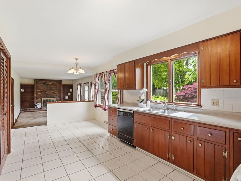 6011 Sedgwick Road, Columbus, OH 43235 Photo 9