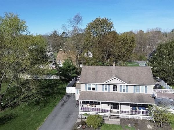 24 Lind St, Oxford, MA 01540