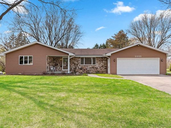 3005 N ABENDROTH STREET, Appleton, WI 54914
