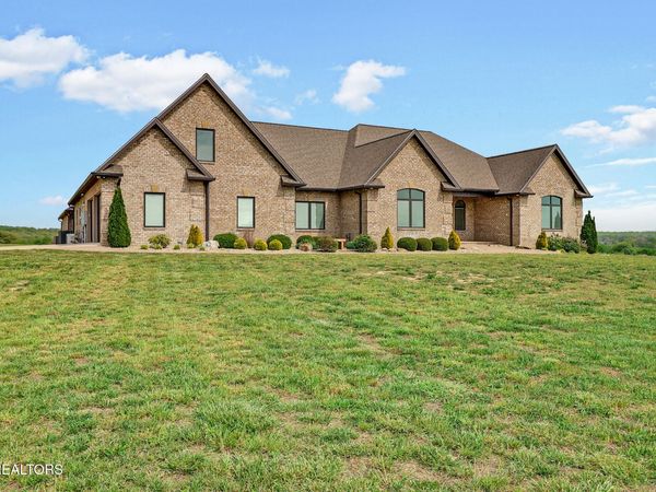 1150 Eldridge Loop, Crossville, TN 38571