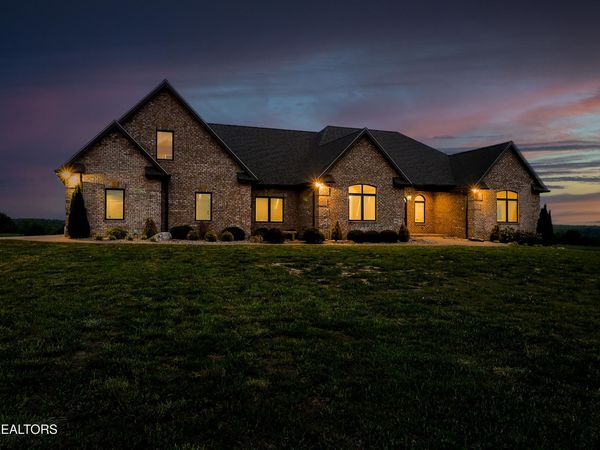 1150 Eldridge Loop, Crossville, TN 38571