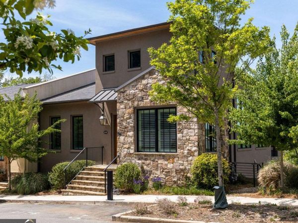 1176 Lupo Loop, Chattahoochee Hills, GA 30268