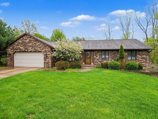 1035 Bowdoin Drive, Mishawaka, IN 46544