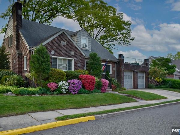 585 Monroe Place, RIDGEFIELD, NJ 07657