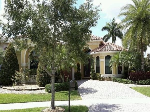 10272 Emerson Street, Parkland, FL 33076