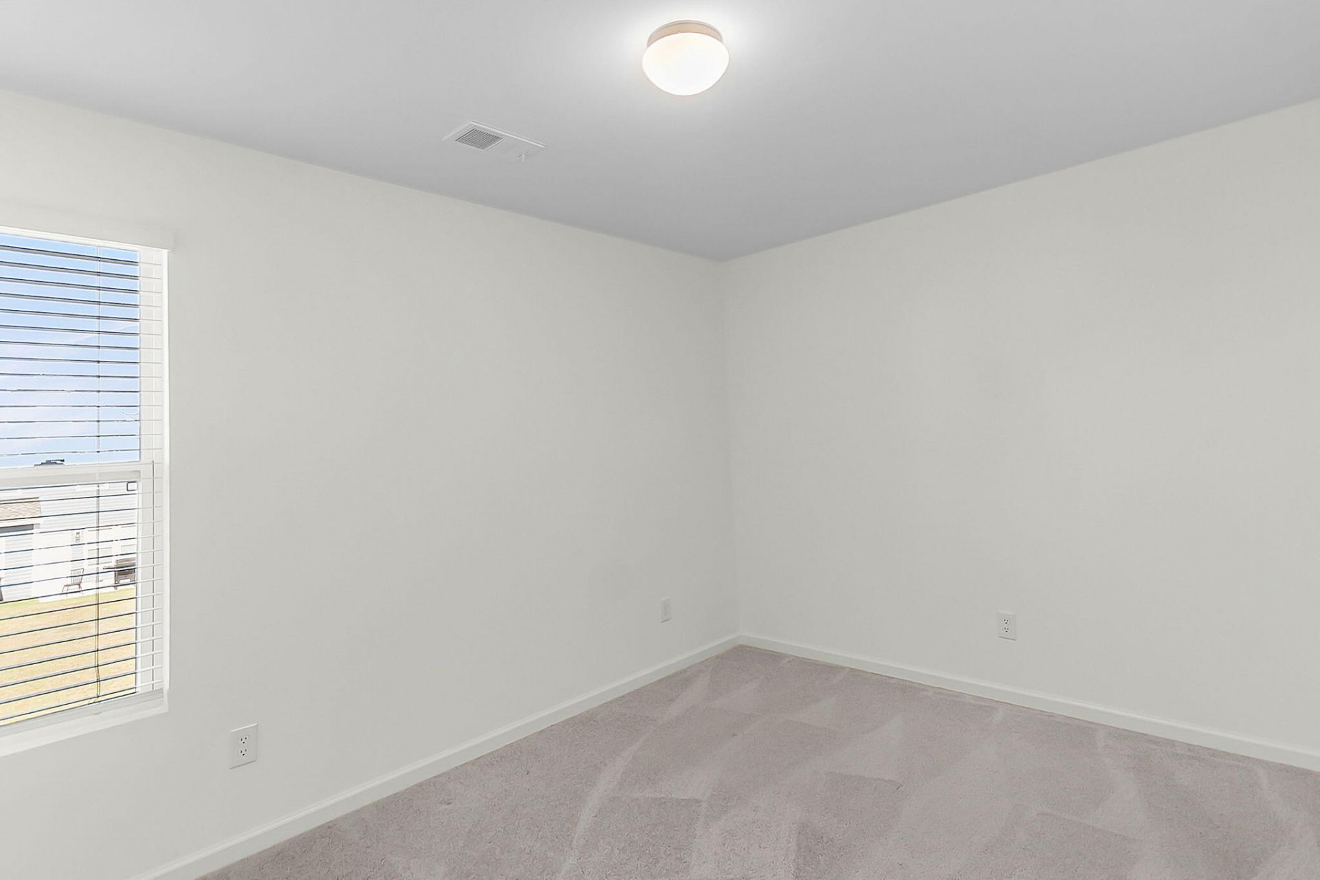 658 Snow Owl Drive Photo 20