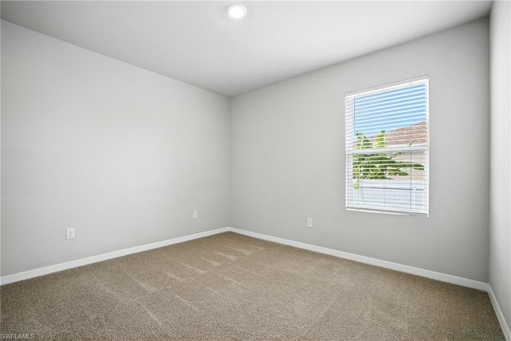 2465 NW 9th St, Cape Coral, FL 33993 Photo
