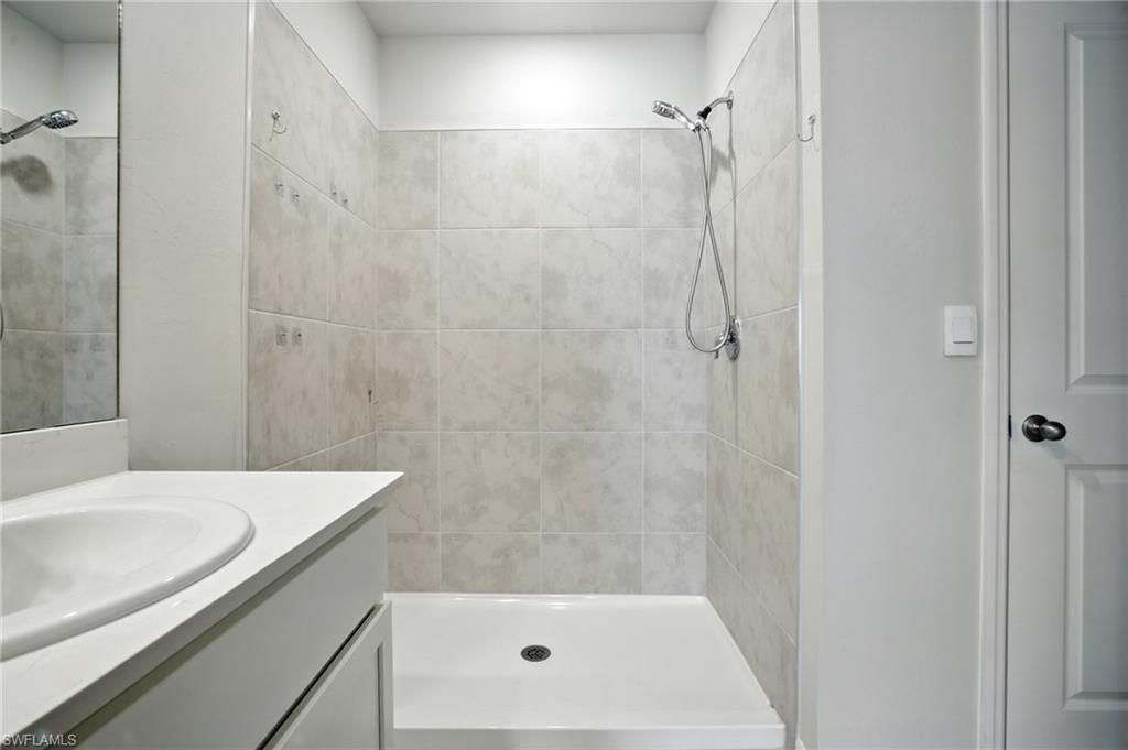 2465 NW 9th St, Cape Coral, FL 33993 Photo