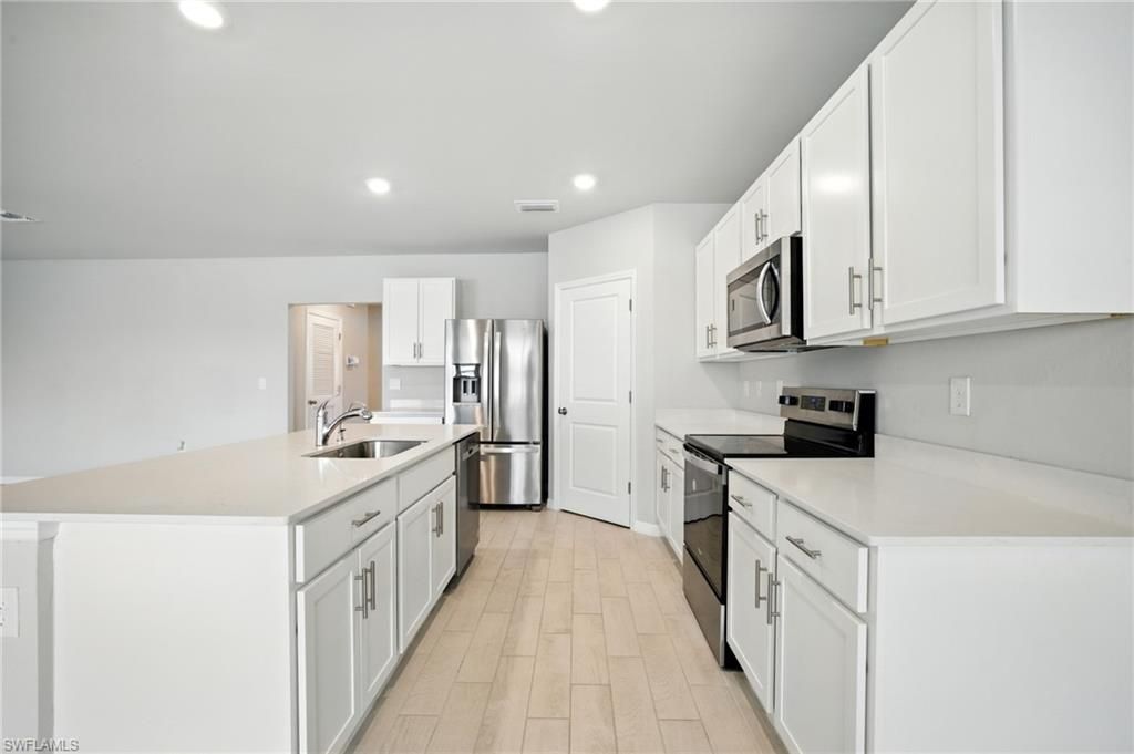 2465 NW 9th St, Cape Coral, FL 33993 Photo
