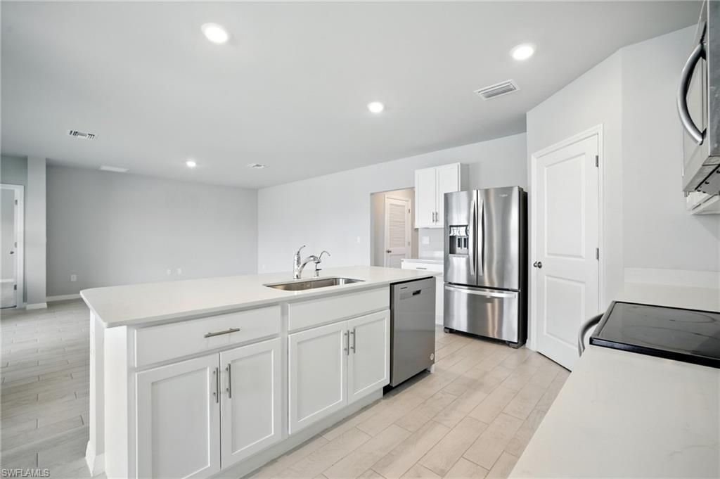 2465 NW 9th St, Cape Coral, FL 33993 Photo