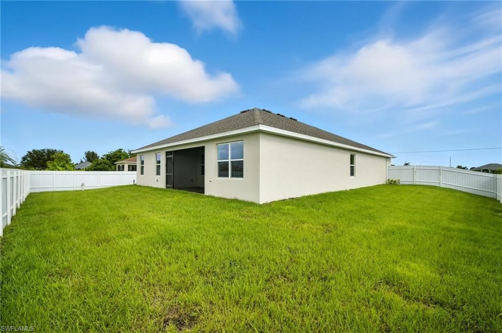 2465 NW 9th St, Cape Coral, FL 33993 Photo