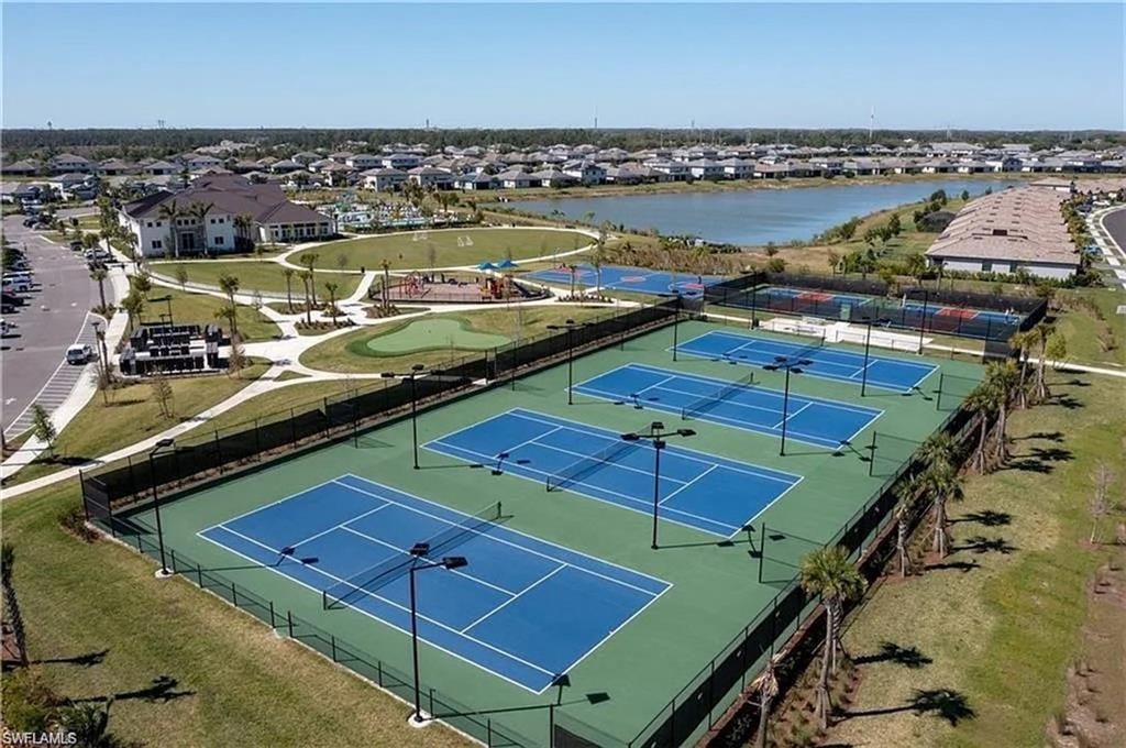 14195 Pine Lodge Ln, Fort Myers, FL 33913 Photo
