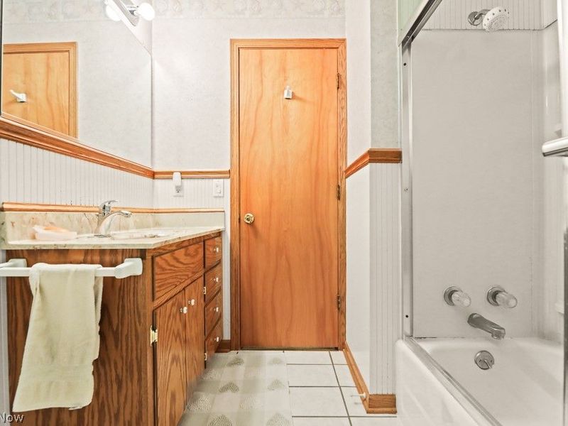 728 Fairview Place, Alliance, OH 44601 Photo 13