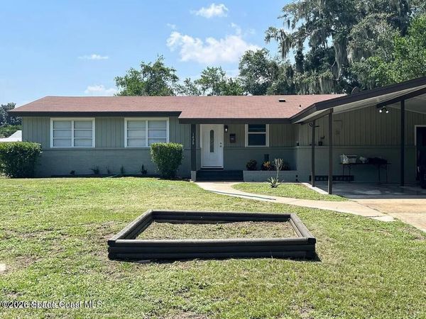 1428 Lamanto Avenue E , Jacksonville, FL 32210